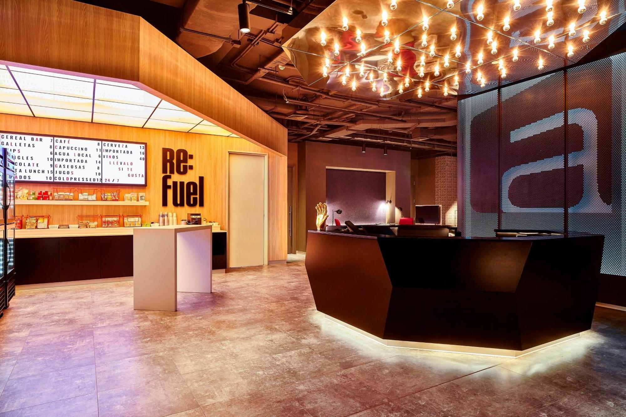 Aloft Miraflores
