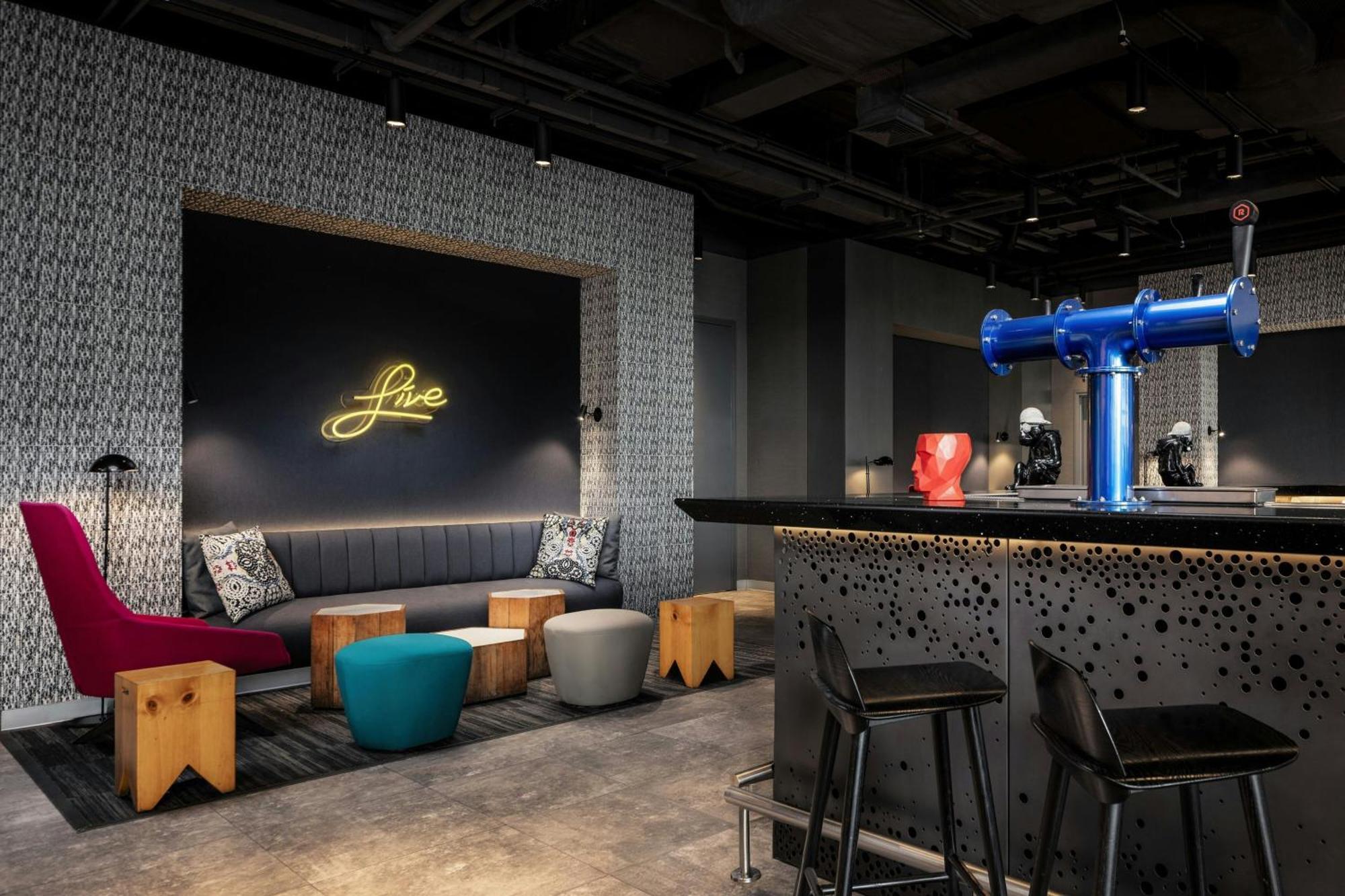 Aloft Miraflores 4* Lima